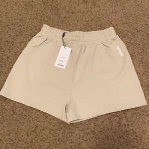 Gymshark Slim Fit Throw On Shorts Pebble Grey S